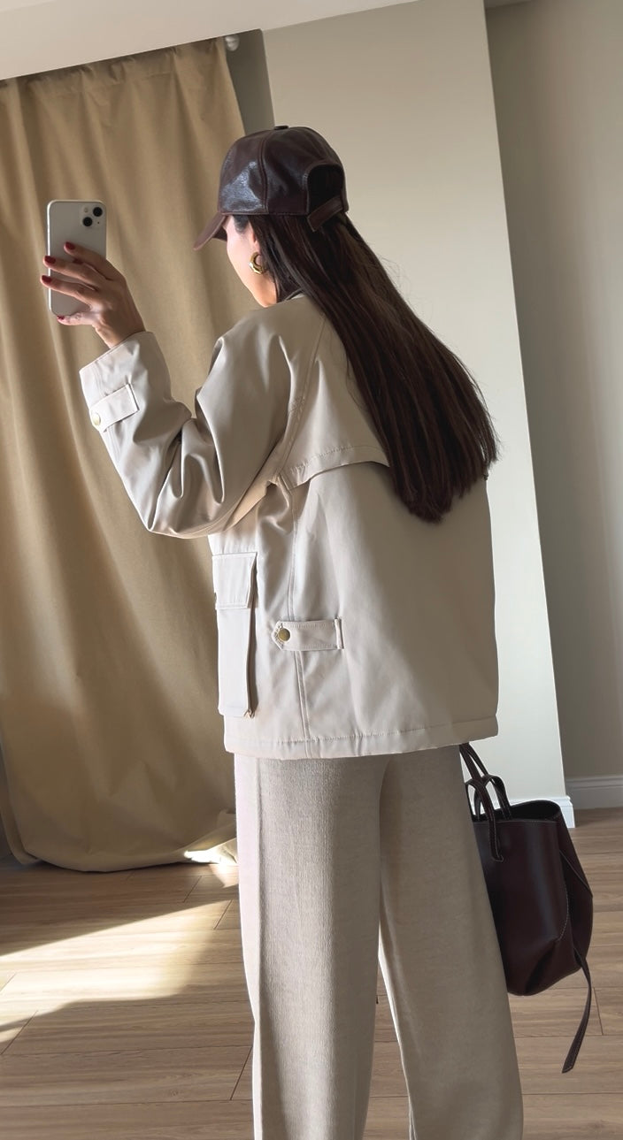 PREMIUM COLLAR CREAM JACKET WITH VELVET DETAIL INNER LINING