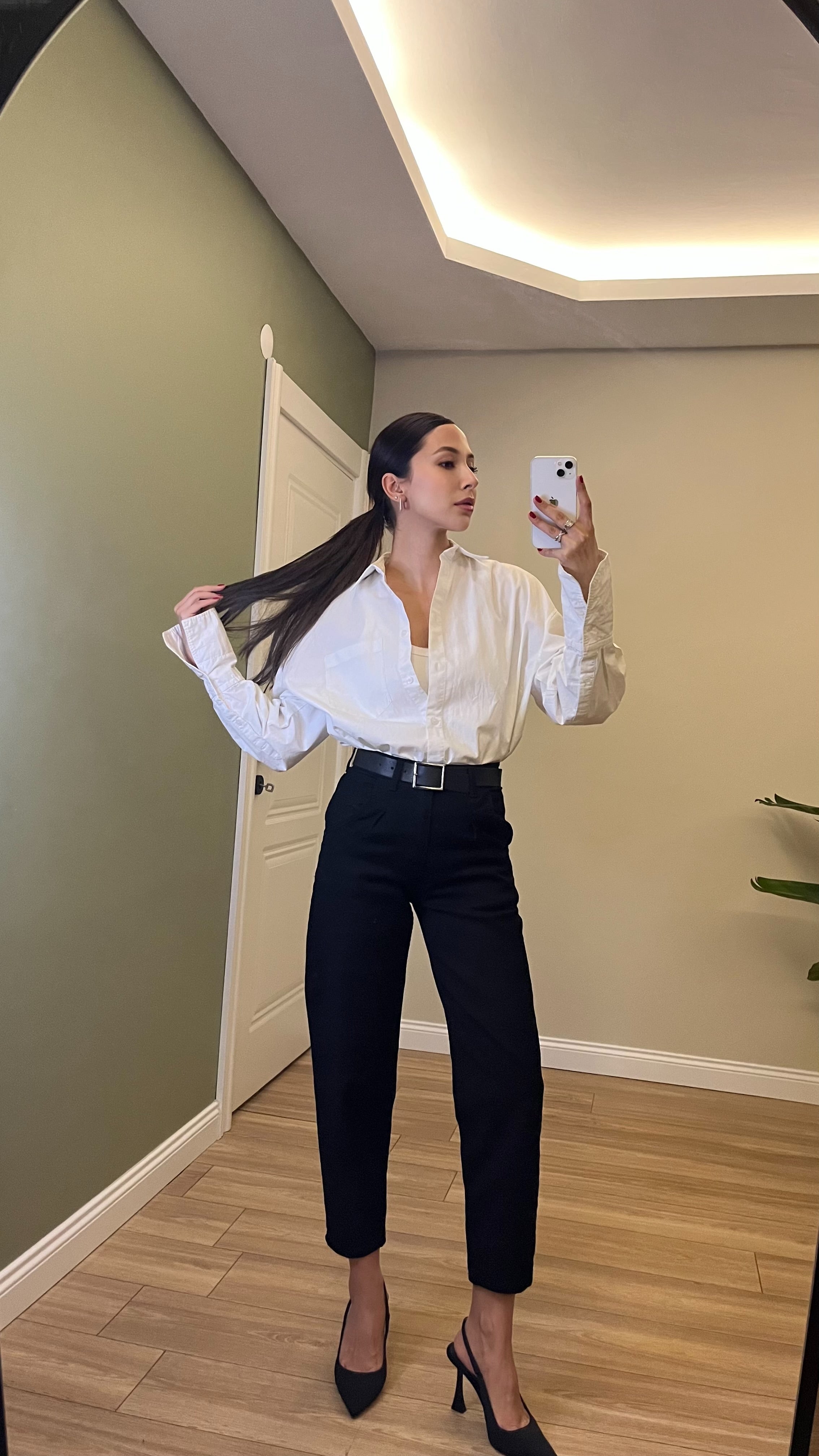 BLACK LYCRA MOM JEANS